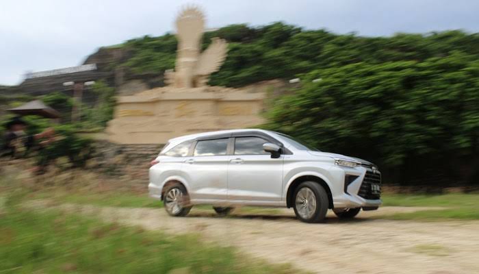 Sewa Mobil Avanza Medan - TravelEiden